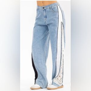 Hot & Delicious Distressed Jeans